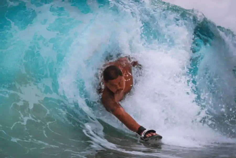 bodysurf