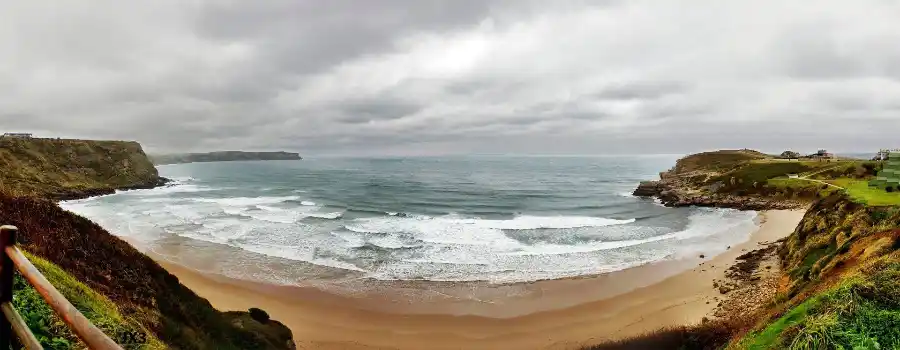 Playa de los locos en suances