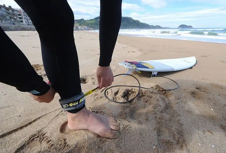 El invento o leash surf