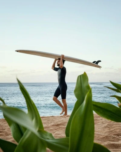 campamento de surf para solo travelers y viajeros aventureros